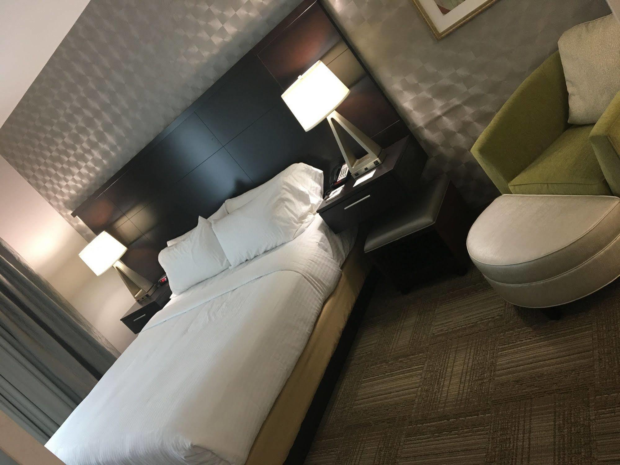 สเตย์ บริดจ์ สวีท ไมอามีส์เบิร์ก Hotel ภายนอก รูปภาพ
