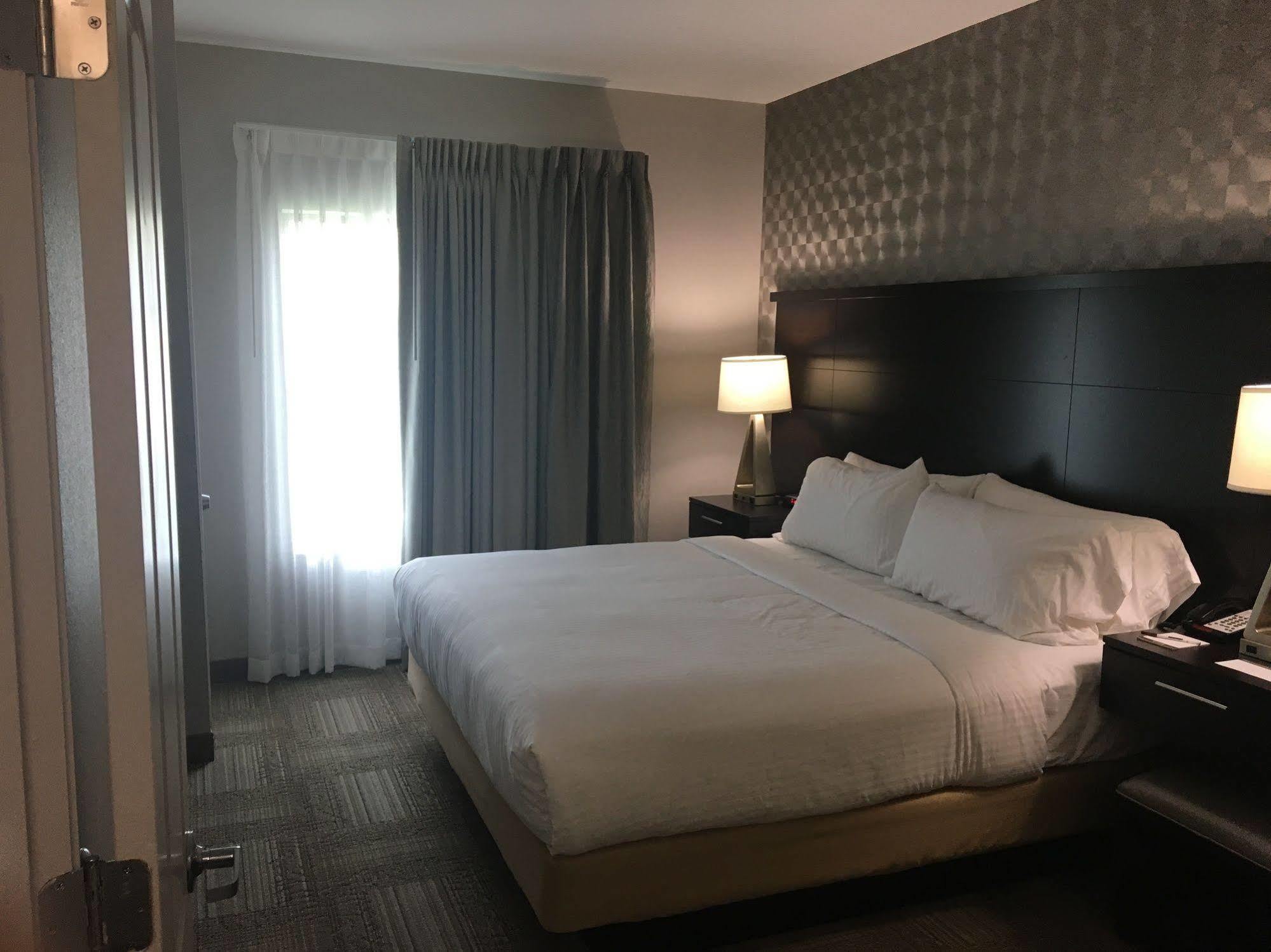 สเตย์ บริดจ์ สวีท ไมอามีส์เบิร์ก Hotel ภายนอก รูปภาพ